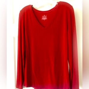 Cuddle duds v neck top